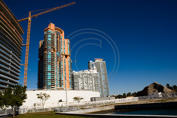 36136_DG_Color_USA_Miami_Beach_FL_Related_GroupZV4N0548
