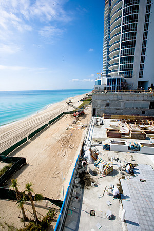 36282_DG_Color_USA_Sunny_Isles_FL_Trump_BuildingZV4N0059