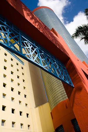 36149_DG_Color_USA_South_Beach_FL_Related_Group_Vice_Roy_BookZV4N3420-20