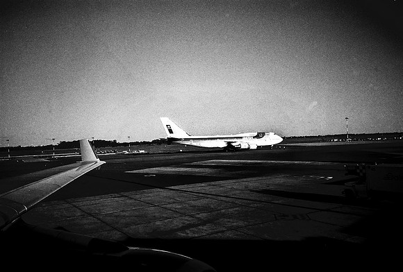2669_FM_BW_35MM_BUENOS_AIRES_ARGENTINA_2004