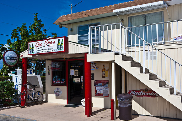 3876_DG_Cayman_Island_Caribbean_ZV4N0054