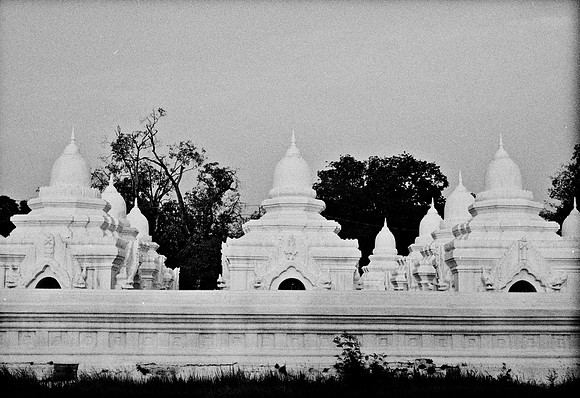 0784_FM_BW_35MM_BURMA_13