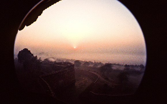 47269_SL_COLOR_INDIA_1987_9