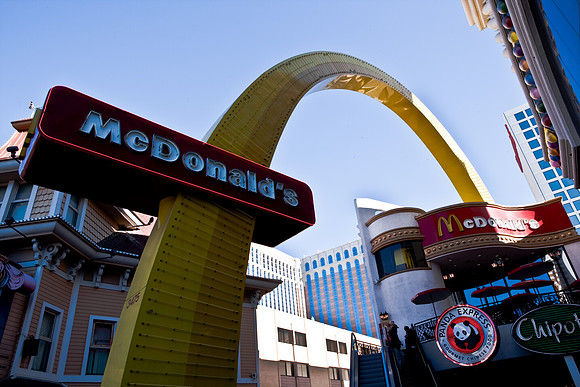 06651_DG_COLOR_LAS_VEGAS_NEVADA_NV_USA_2007_ZV4N_3383