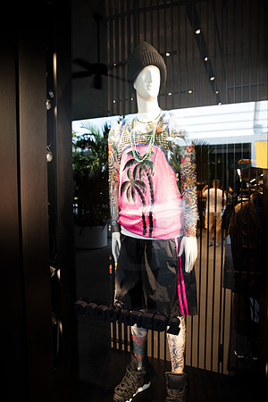 20160417_Mannequins_and_Windows_075A0138