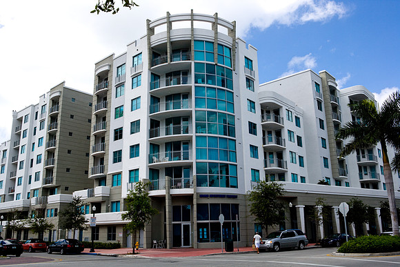 36230_DG_Color_USA_South_Beach_FL_Related_Viceroy_BookZV4N2829