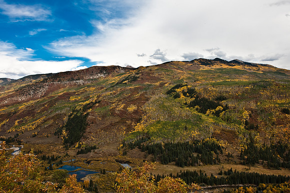 200828_DVD12_DG_USA_Aspen_1697_full_blead