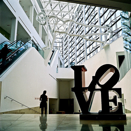 2647_FM_COLOR_SQ_MUSUE_OF-MODERN_ART_BUENOS_AIRES_ARGENTINA_2004_1