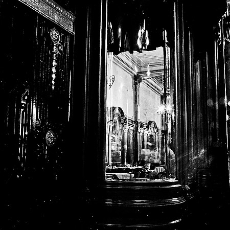 2664_FM_BW_SQ_CAFE_REAL_TANGO_BUENOS_AIRES_ARGENTINA_2004_5