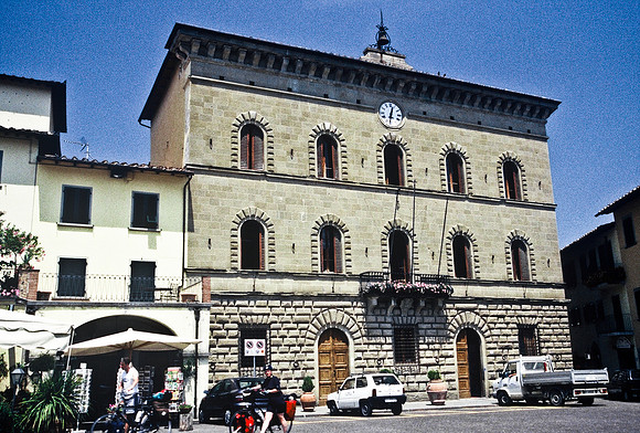 37339_SL_COLOR_ITALY_2000_2