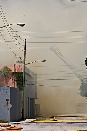 84697_Concrete_Plant_In_Fire_ZV4N6571