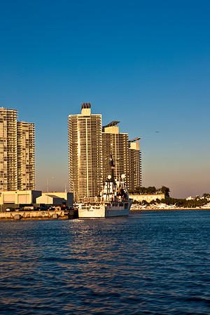 3129_DG_Coast_Guard_Bots_Miami_Beach_Marina_FL_5L8Y2013