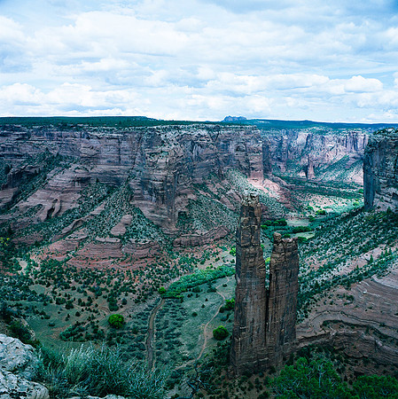6102_COLOR_SQ_GRAND_CANYON_NORTH_RIME_AND LODGE_05_2.jpg
