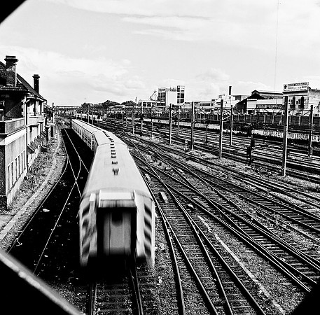 2657_FM_COLOR_SQ_TRAIN_STATION_BUENOS_AIRES_ARGENTINA_2004_5