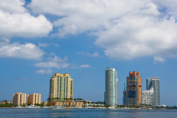 36152_DG_USA_South_Beach_FL_Related_Group_South_of_Fifth36152_DG_Color_USA_South_Beach_FL_Related_Gr