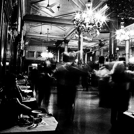 2653_FM_BW_SQ_CAFE_REAL-TANGO_BUENOS_AIRES_ARGENTINA_2004_5