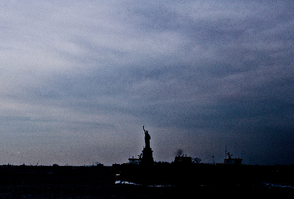 64047_B1_SL_COLOR_NY_86_03.jpg