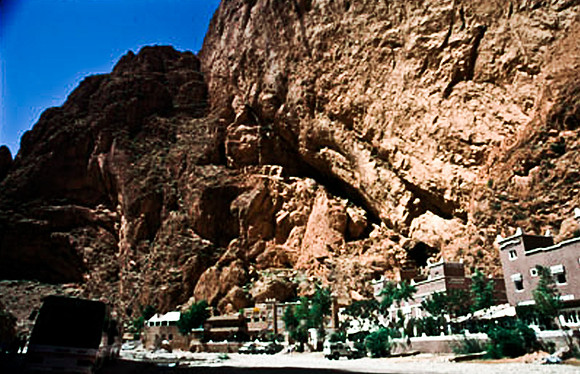 3222_SL_COLOR_TINERHIR_TO_GORGES_TODRA_MAROCCO_II_1998_5