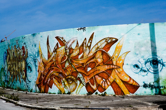 85771_ZV4N6025_film_Miami_FL_USA
