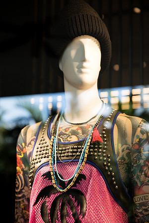 20160417_Mannequins_and_Windows_075A0139