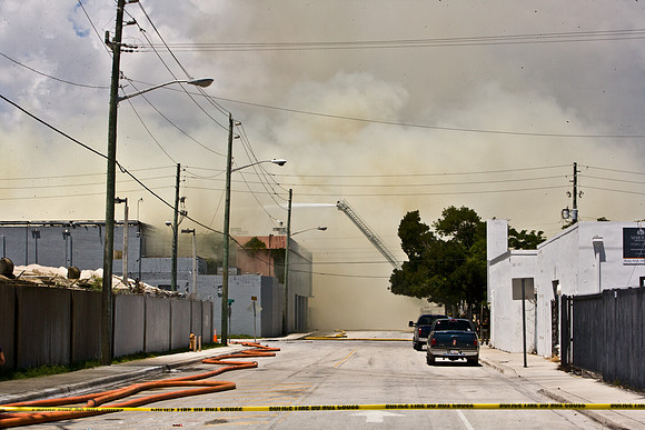 84697_Concrete_Plant_In_Fire_ZV4N6567