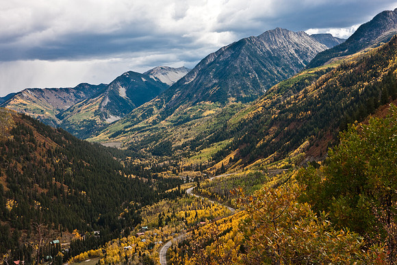 200828_DVD12_DG_USA_Aspen_1708_full_blead