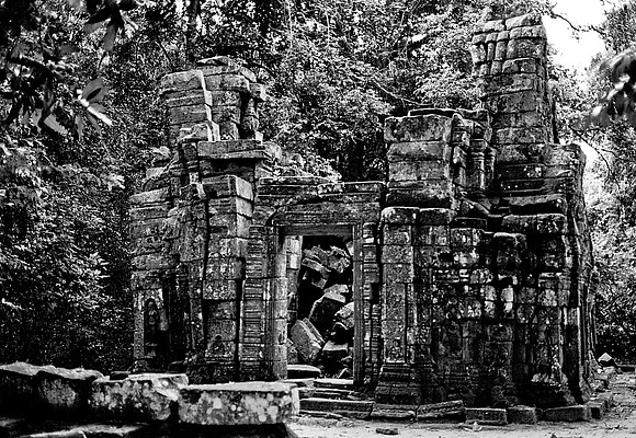 62456_2008_FM_BW_Temples_SlemReap_Cambodia_018