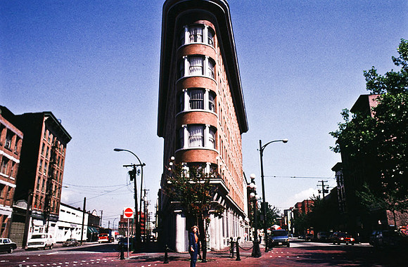 2548_SL_BOX_I_COLOR_OVKA_VICTORIA_CANADA_13