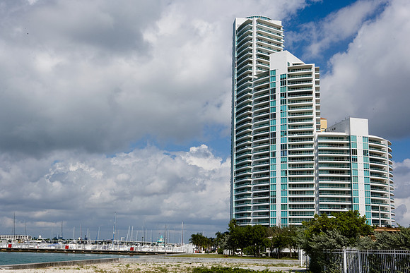 36140_DG_Color_USA_Miami_Beach_FL_Related_Group_South_of_Fifth36140_RELATED_DG_ZV4N3587