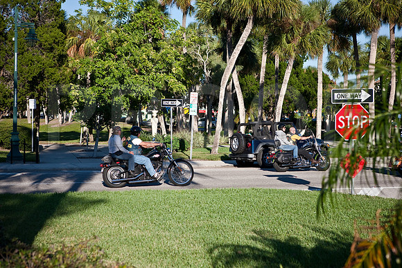 20081026_DVD80_DG_USA_Sarasota_FL_5L8Y0990_full_blead