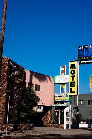 20080911_DVD40_DG_USA_LA_CA_5L8Y7733_full_blead