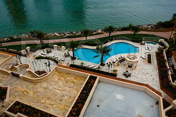36158_DG_Color_USA_South_Beach_FL_ZV4N5154