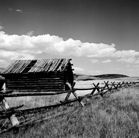 7564_BW_5_SQ_BARN_FENCE_IDAHO_01_1.jpg
