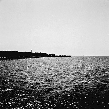 2646_FM_BW_SQ_THE_BAY-RESTAURANT_ARGENTINA_2004_1