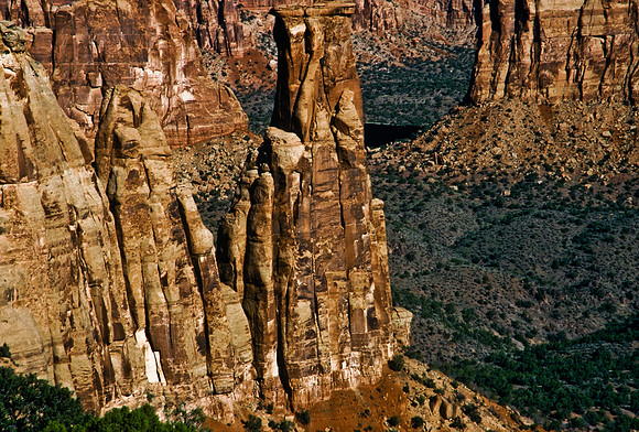 47464_B5_SL_COLOR_NATIONAL_MONUMENT_COLORADO_WY_97_06.jpg