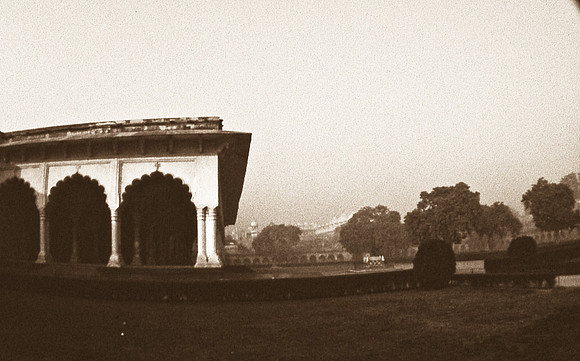 47296_SL_COLOR_INDIA_1987_4