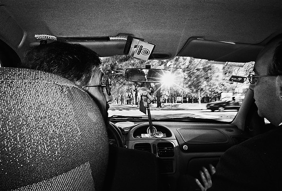 2669_FM_BW_35MM_BUENOS_AIRES_ARGENTINA_2004_32