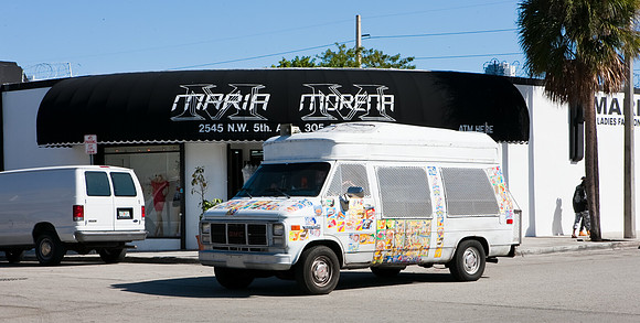 2607_Litlle_Haity_Miami_Avenue_20090307-5L8Y2200