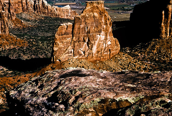 47464_B5_SL_COLOR_NATIONAL_MONUMENT_COLORADO_WY_97_02.jpg