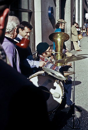 64043_B1_SL_COLOR_NY_86_01.jpg