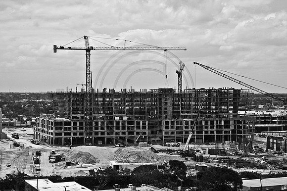 MDT33137_DG_DSC_MIDTOWN_BW_0460
