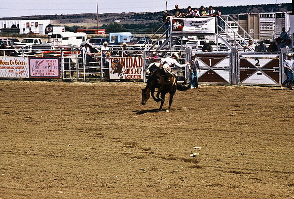 47487_B6_SL_COLOR_TRINIDAD_RODEO_CO_97_03.jpg