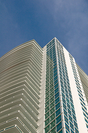 36306_DG_Color_USA_Downtown_Miami_FL_PlazaPlaza_Ditown_Miami_20080314_ZV4N_-2273