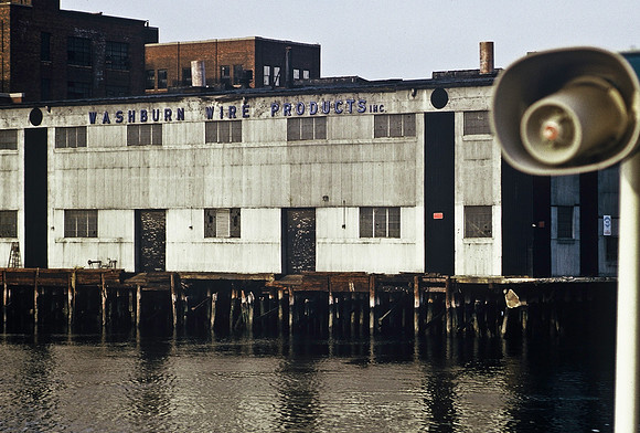 64049_B1_SL_COLOR_NY_86_09.jpg