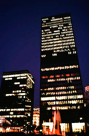 2548_SL_BOX_I_COLOR_OVKA_VICTORIA_CANADA_18