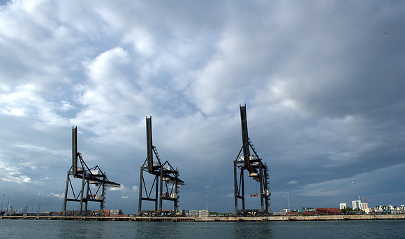 84715_ZV4N_9939_Port_Miami_FL_USA