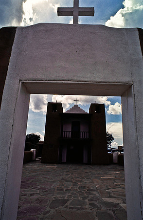 37863_B15_SL_COLOR_TAOS_NM_97_07.jpg