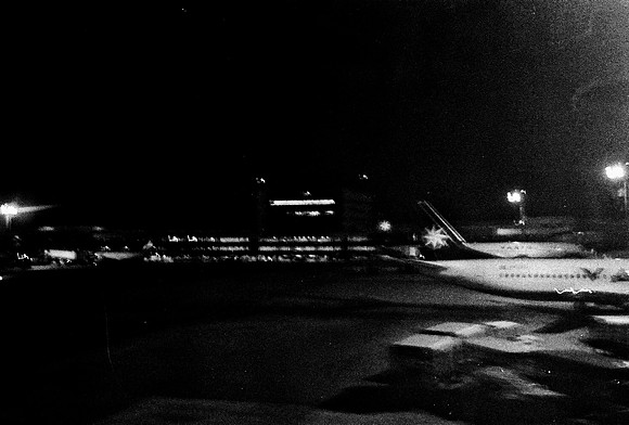 2669_FM_BW_35MM_BUENOS_AIRES_ARGENTINA_2004_5