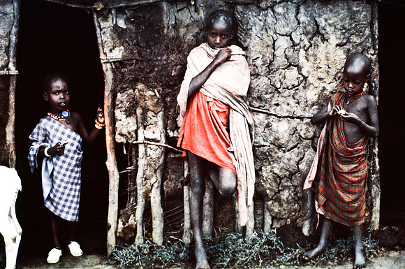55422_SL_COLOR_TRIBE_CAMP_MASAI_KENYA_AFRICA_1989_20