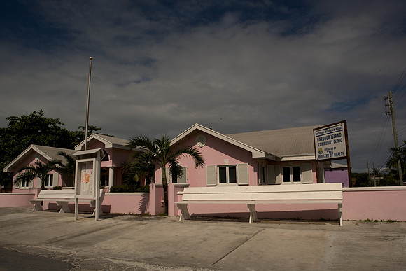 36172_DG_Color_USA_Harbour_Island_Bahamas_Related_GroupZV4N1107